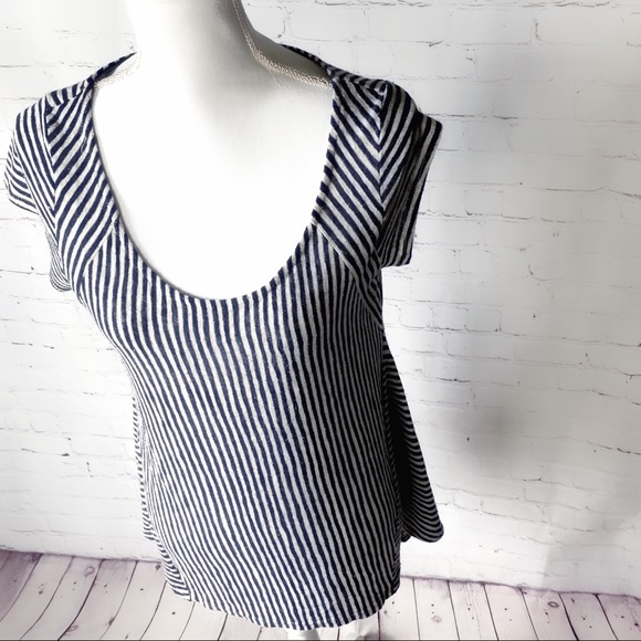 Anthropologie W5 Wendy tunic w/partial zipper back - Picture 2 of 6